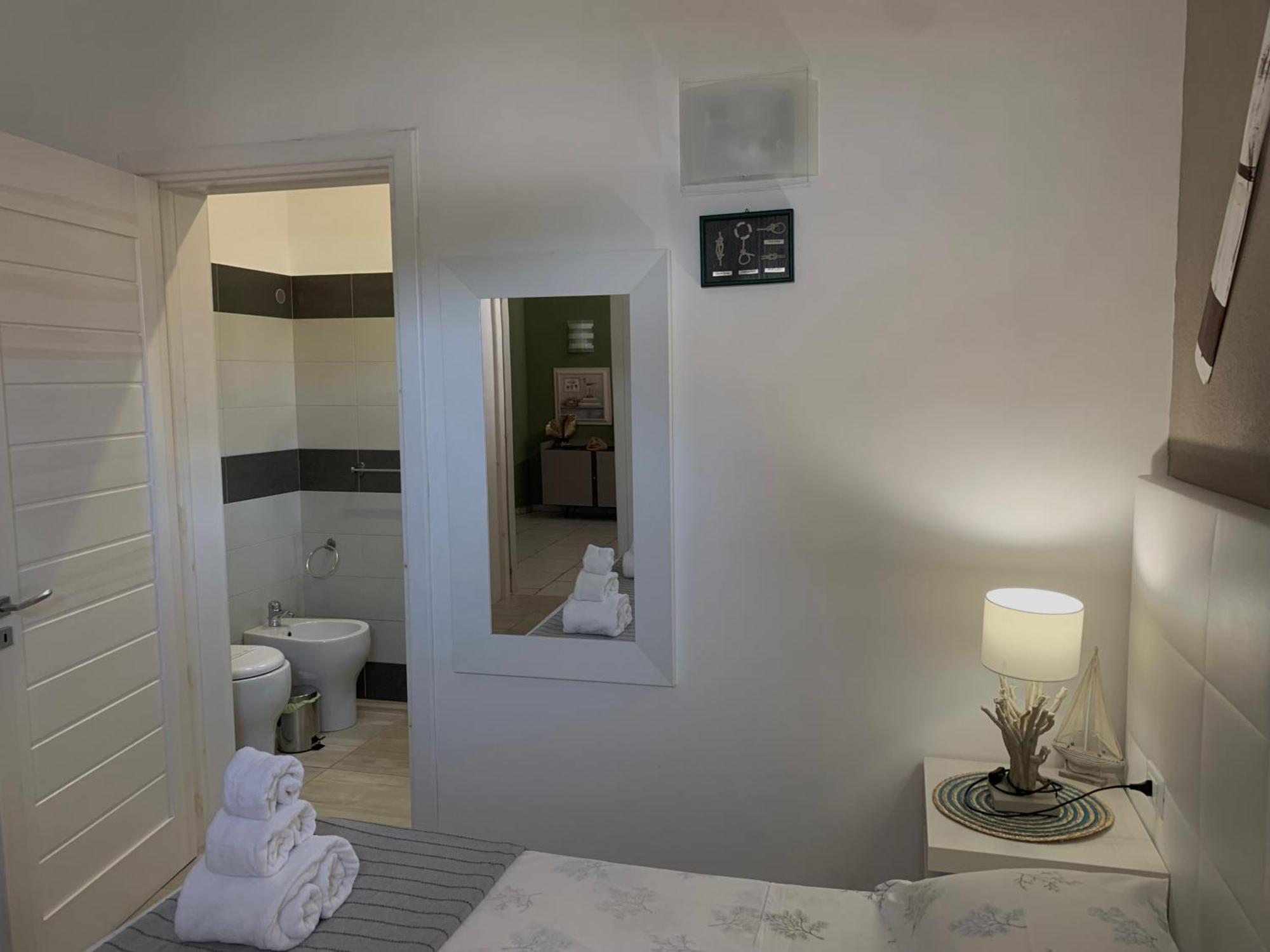 Aquarama Rooms & Apartments Torre Squillace Exteriör bild