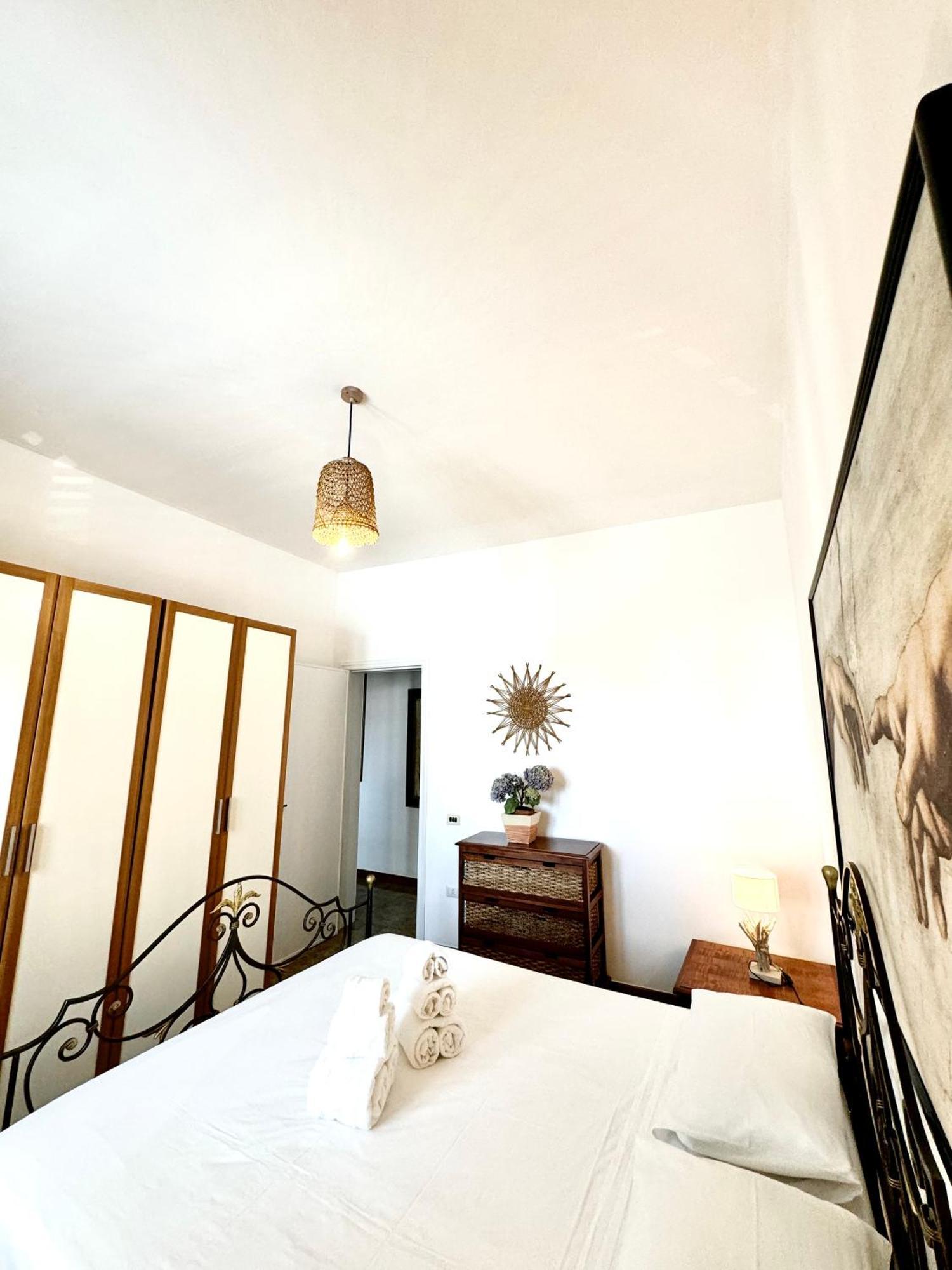 Aquarama Rooms & Apartments Torre Squillace Exteriör bild