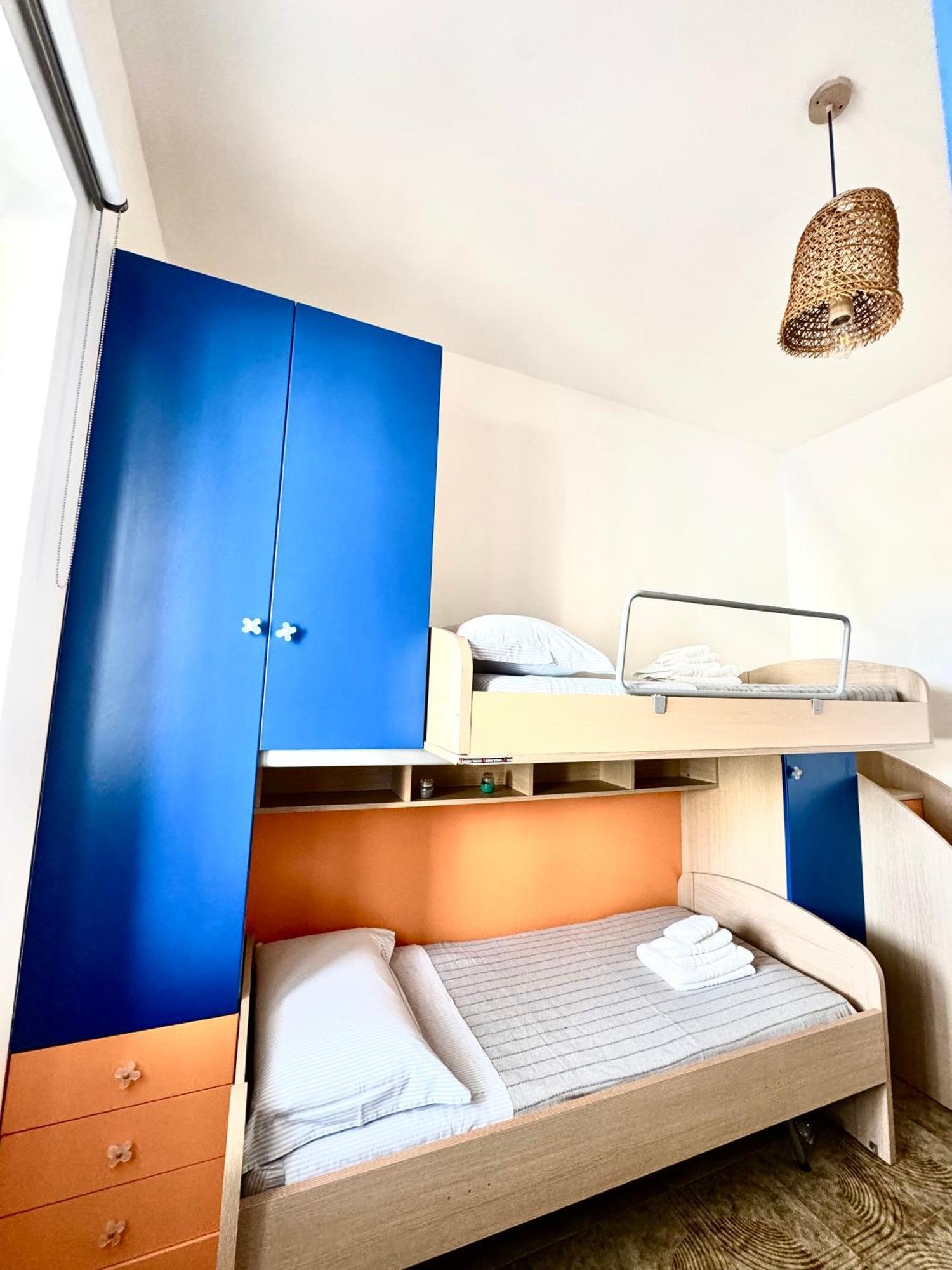 Aquarama Rooms & Apartments Torre Squillace Exteriör bild